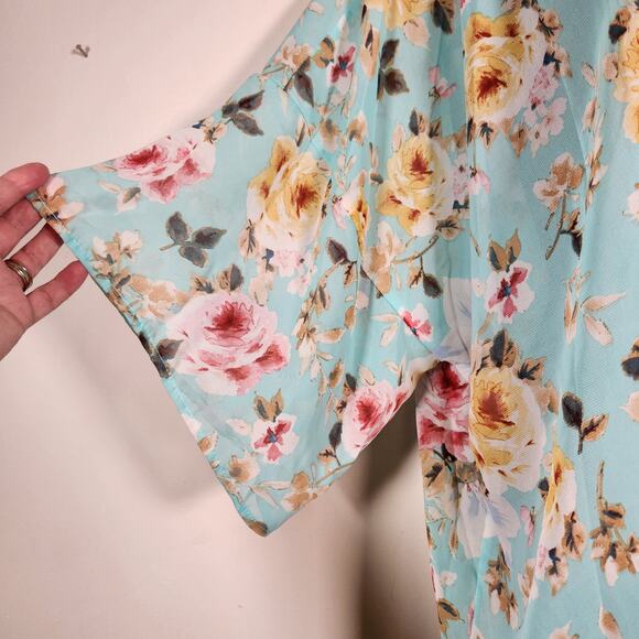 DAYTRIP by BUCKLE Kimono Womens Small S Pastel Floral Boho Feminine Romantic - Picture 7 of 10